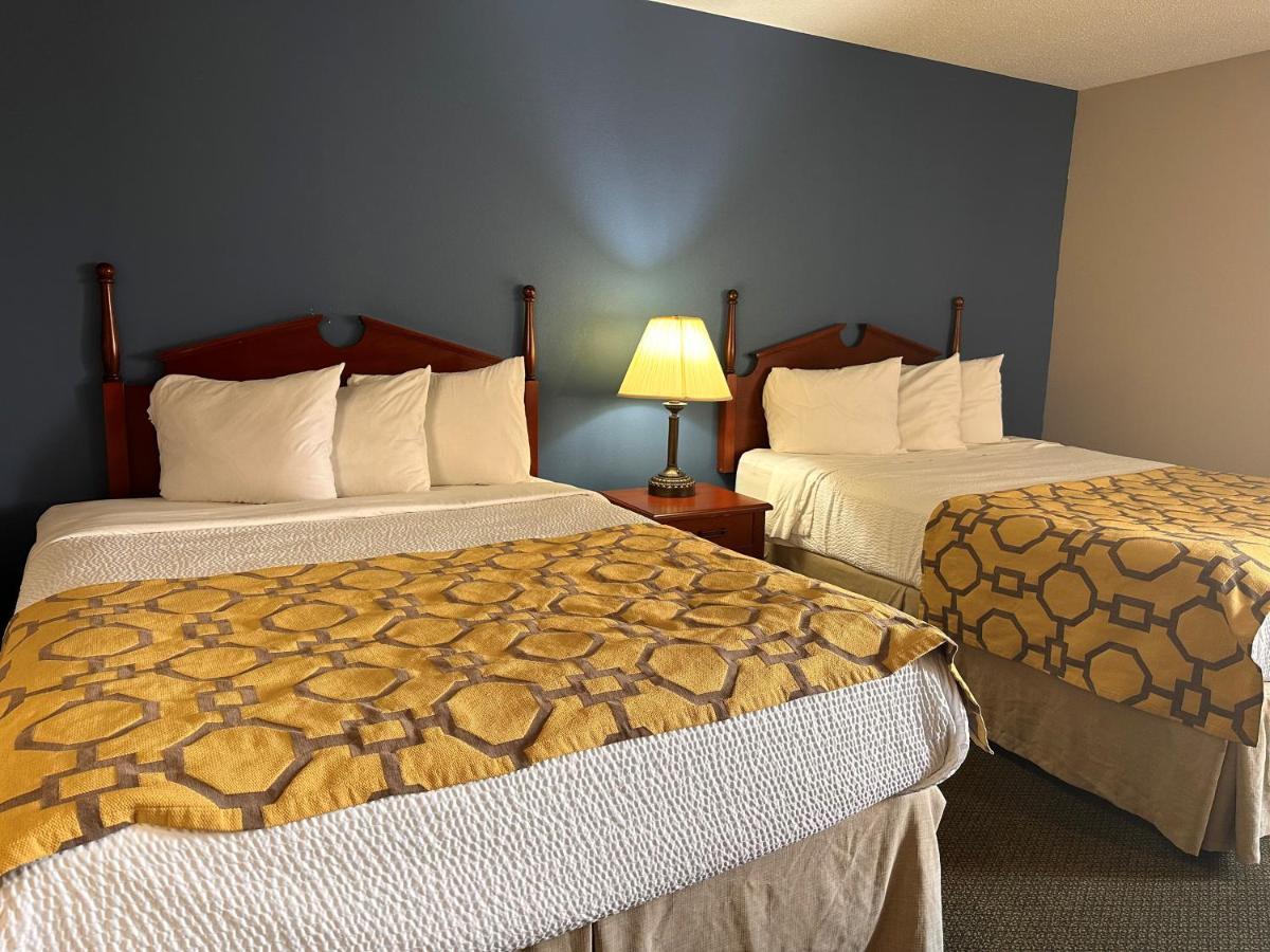 Baymont By Wyndham Corydon Hotel Exterior photo